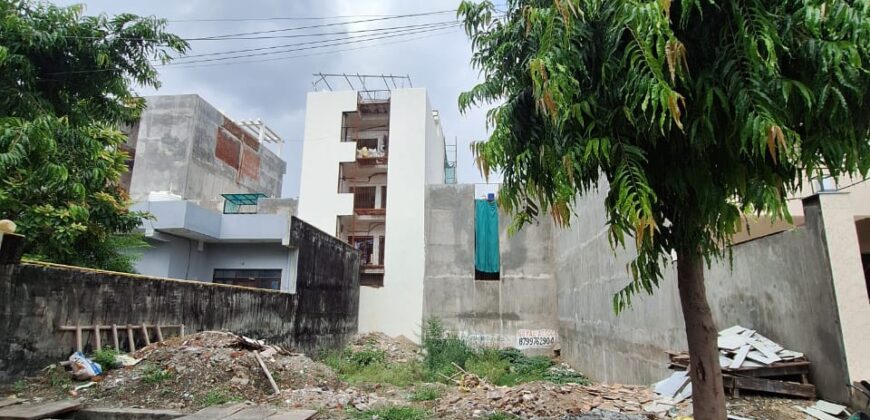 Plot Sale in Sec 63A