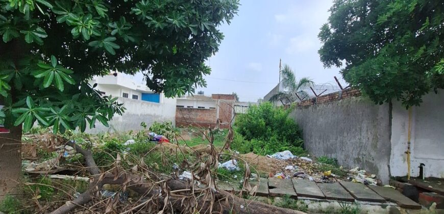 Plot Sale in Sec 122