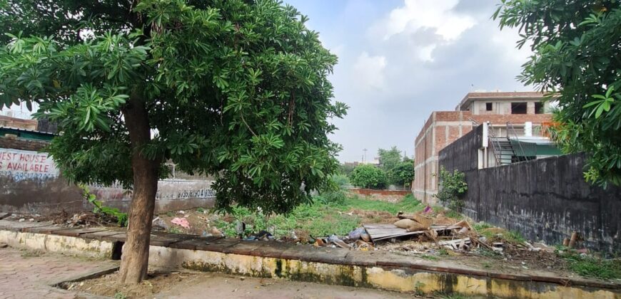 Plot Sale in Sec 122